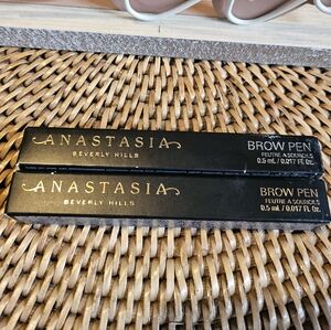 Anastasia Beverly Hills Brow Pen in Ebony